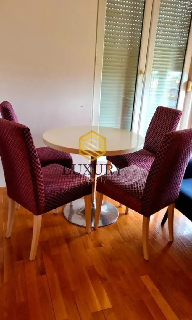 Prodaja, jednosoban stan, 48m², Tološi, Podgorica