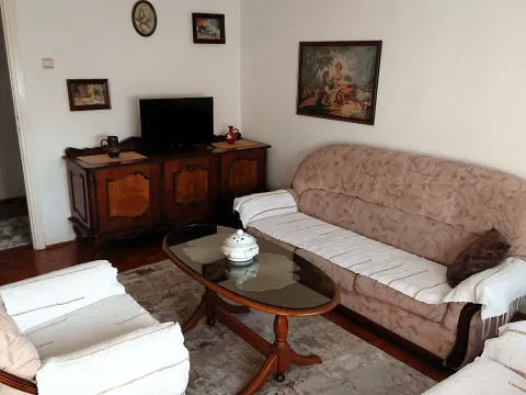 Rent, two bedroom apartment, 62m², Centar, Bar - image 2