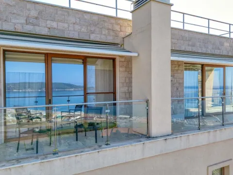 Sale, four bedroom apartment, 199m², Bečići, Budva - image 19