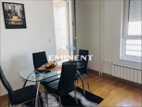 Izdavanje, jednosoban stan, 32m², Novi Beograd Blok 67, Novi Beograd Sve Podlokacije - image 3