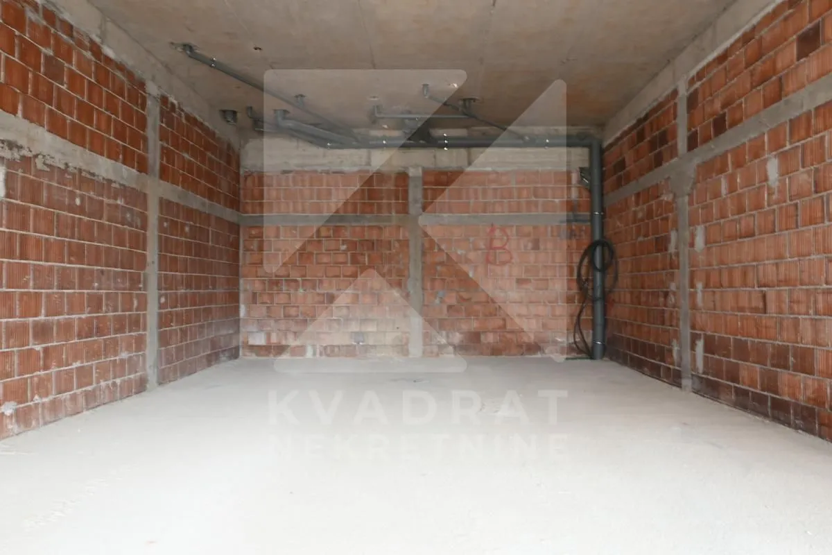 Sale, office space, 100m², Stari Aerodrom, Podgorica
