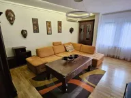 Izdavanje, trosoban stan, 80m², Stari Grad, Beograd - image 1