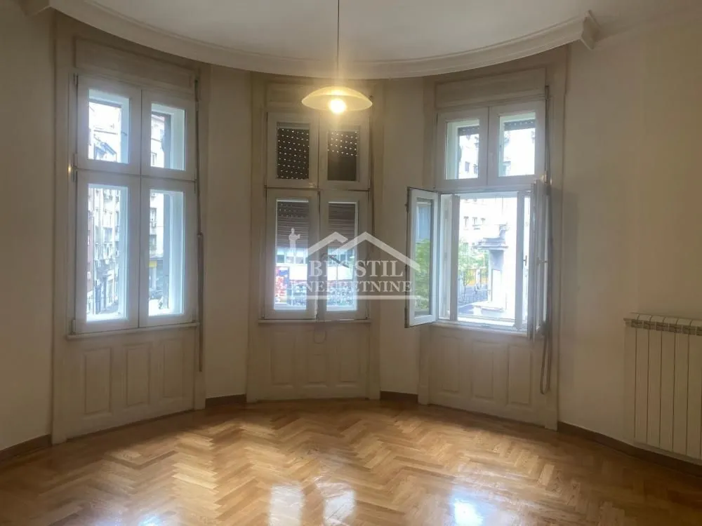 Rent, four bedroom apartment, 135m², Skadarlija, Beograd