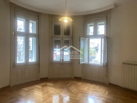 Izdavanje, četvorosoban stan, 135m², Skadarlija, Beograd - image 16