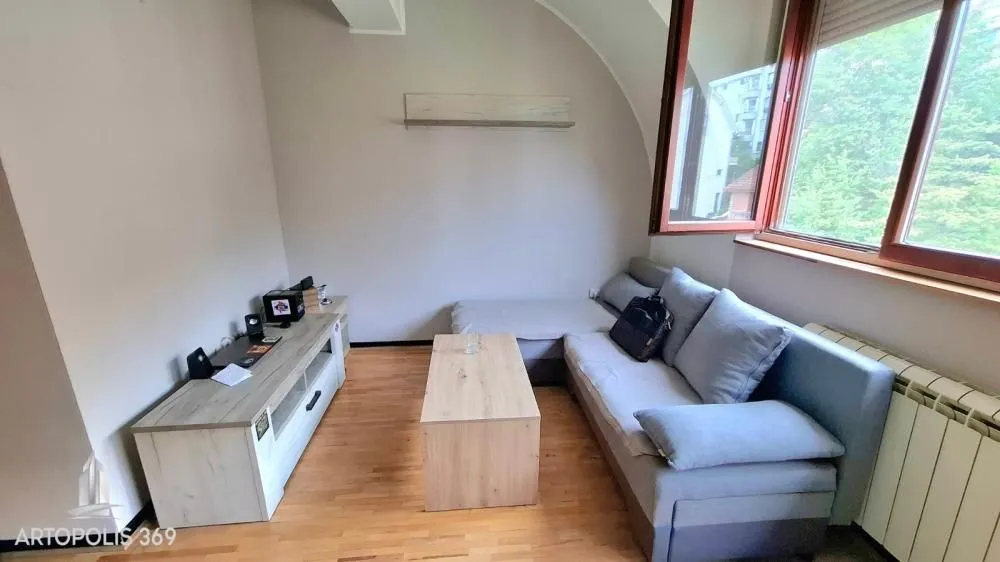 Prodaja, jednosoban stan, 24m², Kneževac, Beograd