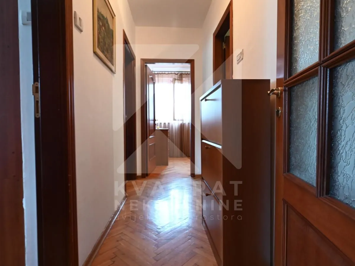 Rent, three bedroom apartment, 86m², Centar, Podgorica