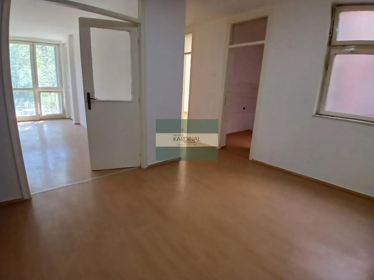 Prodaja, dvosoban stan, 58m², Tabane, Jagodina