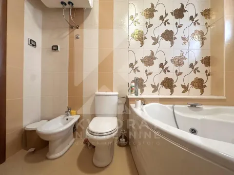 Rent, house, 326m², Stari Aerodrom, Podgorica - image 16