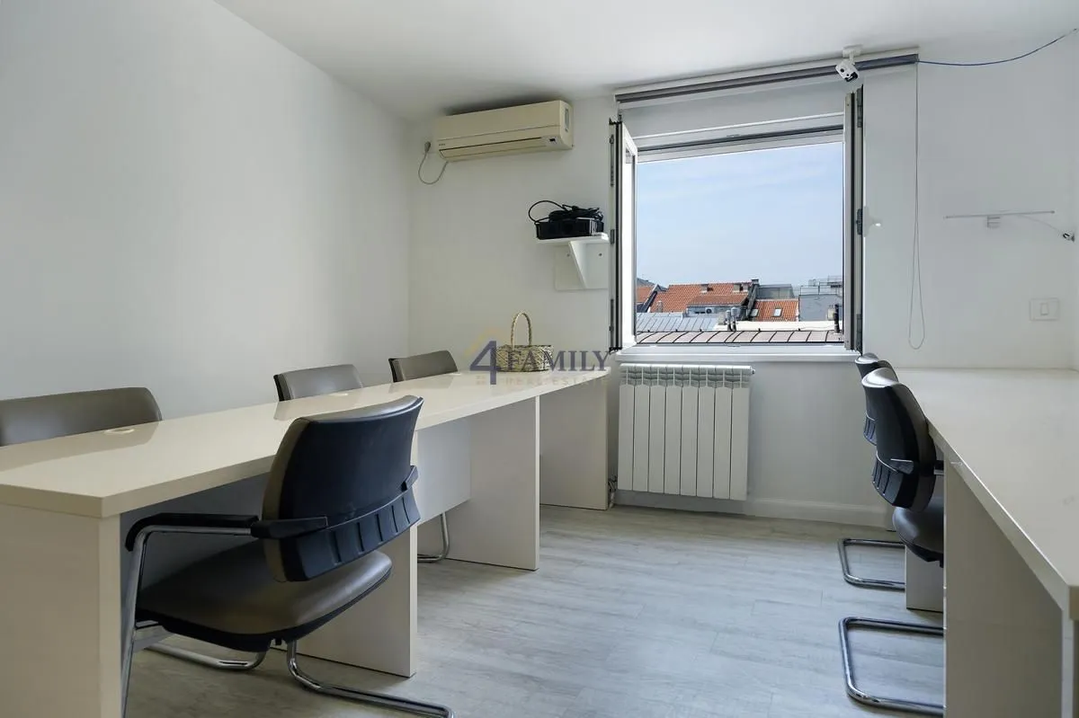 Prodaja, stan, 118m², Đeram Pijaca, Beograd