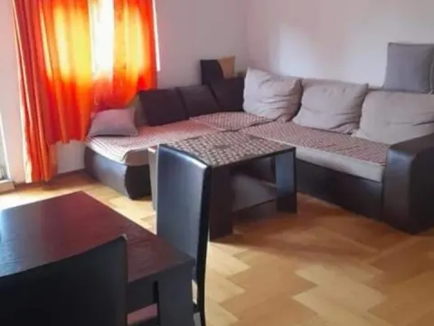 Izdavanje, jednosoban stan, 39m², Drac, Podgorica - image 19