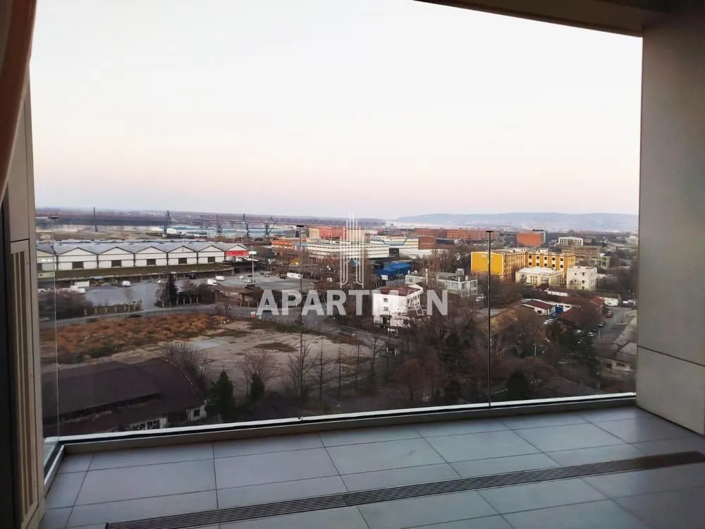 Rent, four bedroom apartment, 89m², Stari Grad, Beograd