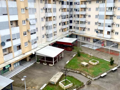 Rent, two bedroom apartment, 55m², Stari Aerodrom, Podgorica - image 10