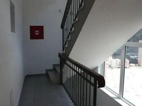 Prodaja, stan, 84m², Dobra Voda, Bar - image 2