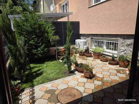 Prodaja, kuća, 150m², Zemun Save Kovačevića, Zemun Sve Podlokacije - image 17