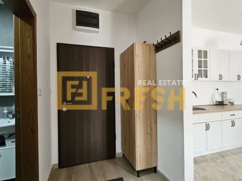 Prodaja, jednosoban stan, 40m², Zabjelo, Podgorica - image 10