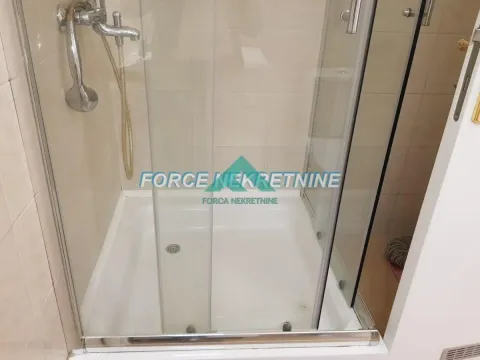 Sale, three bedroom apartment, 85m², Kalenić Pijaca, Vračar Sve Podlokacije - image 15