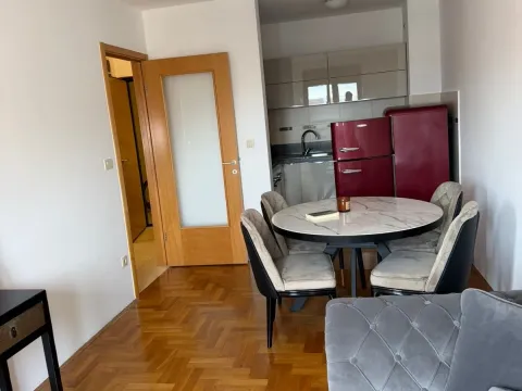 Prodaja, jednosoban stan, 39m², Stari Aerodrom, Podgorica - image 5