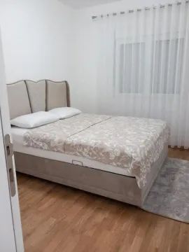 Izdavanje, dvosoban stan, 55m², Stara Varoš, Podgorica - image 5