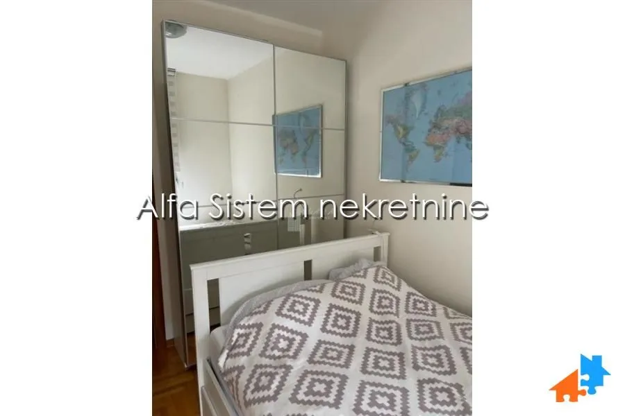 Rent, two bedroom apartment, 48m², Vračar Sve Podlokacije, Beograd