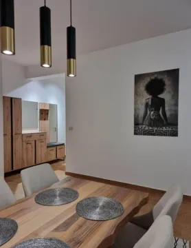 Sale, two bedroom apartment, 81m², Bečići, Budva - image 2