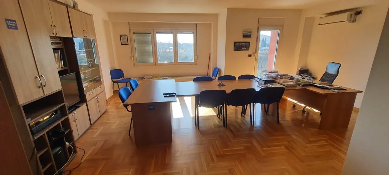 Sale, three bedroom apartment, 91m², 1 maj, Podgorica