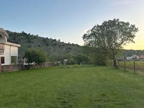 Zemljište in Rogami