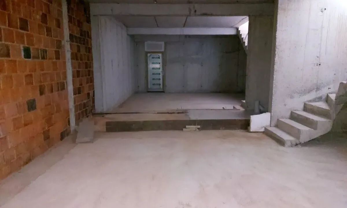 Izdavanje, poslovni prostor, 90m², City Kvart, Podgorica