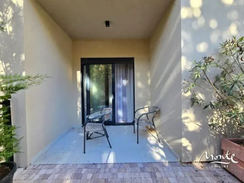 Prodaja, jednosoban stan, 74m², Budva, Crna Gora - image 8