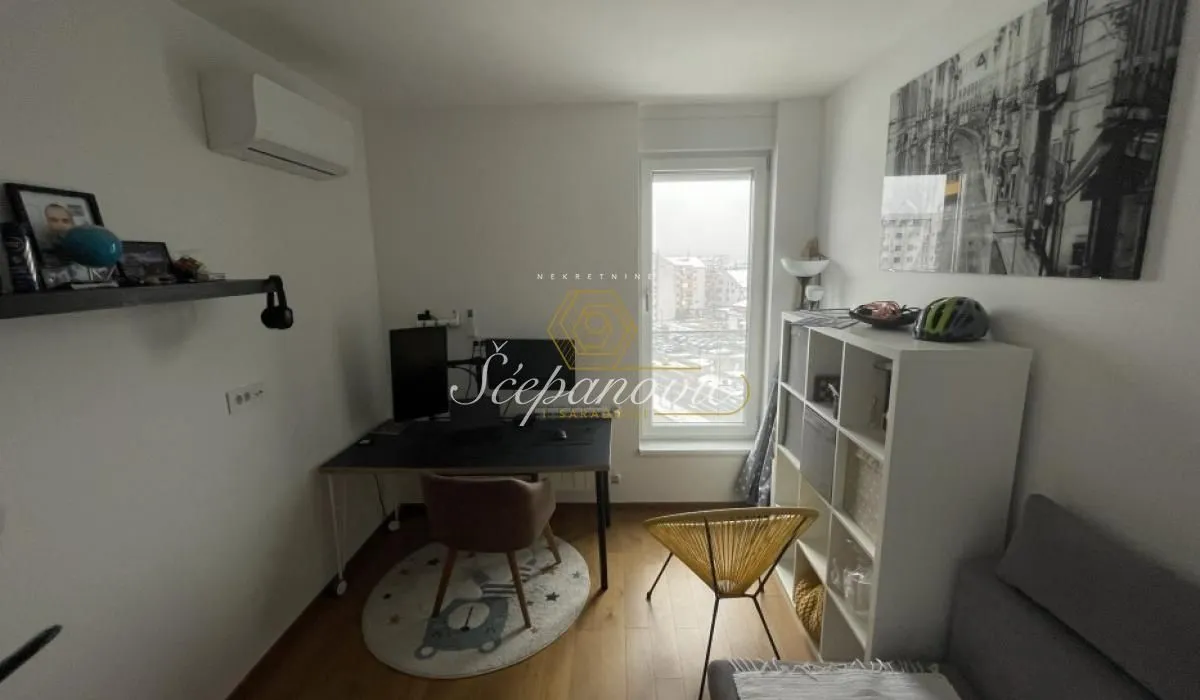 Prodaja, četvorosoban stan, 111m², Bulevar Evrope, Novi Sad Sve Podlokacije