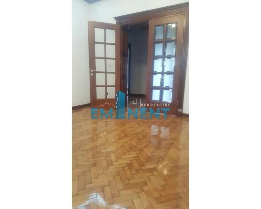 Rent, three bedroom apartment, 82m², Stari Grad, Beograd