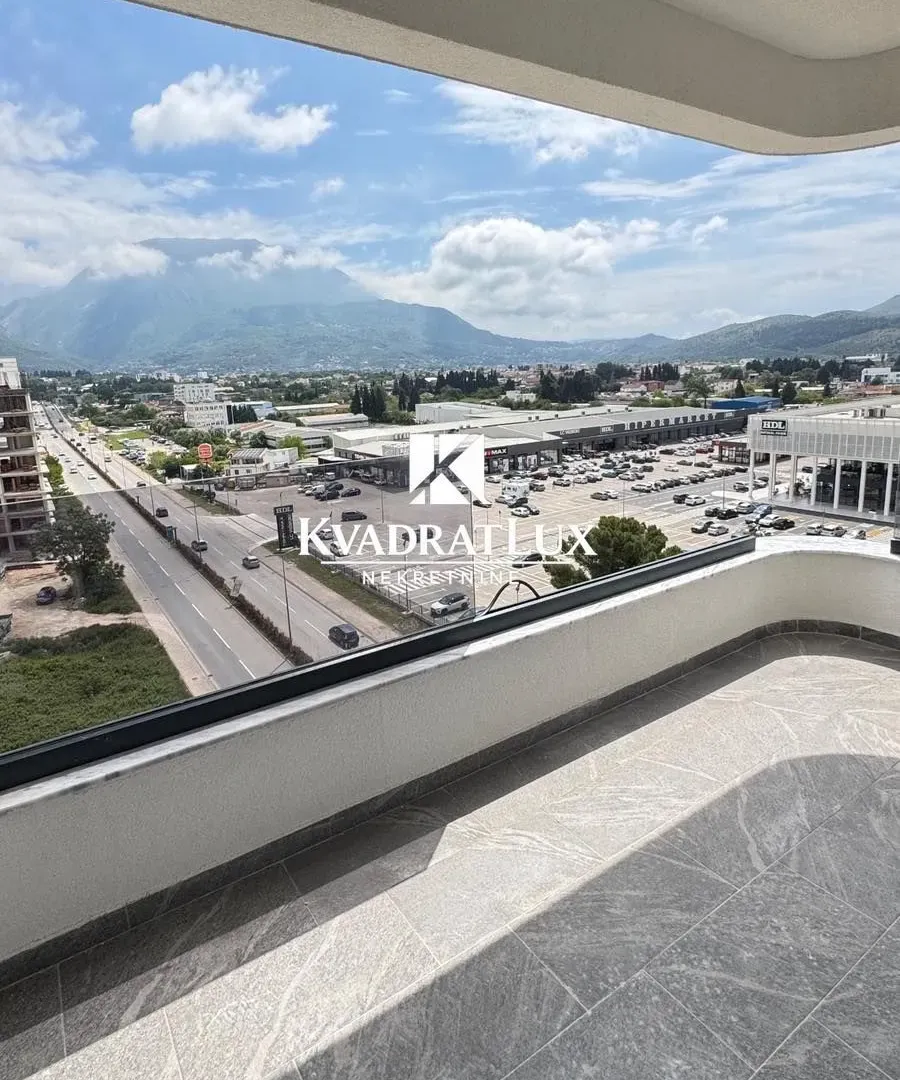 Sale, two bedroom apartment, 70m², Centar, Bar