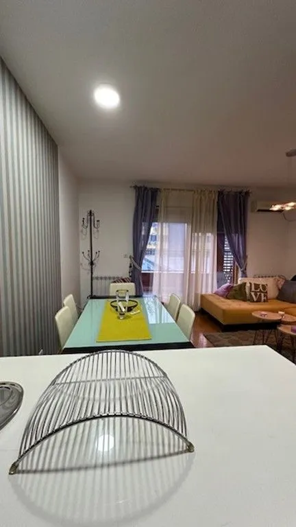 Rent, two bedroom apartment, 70m², Preko Morače, Podgorica