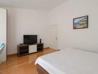 Prodaja, trosoban stan, 222m², Budva, Crna Gora - image 4