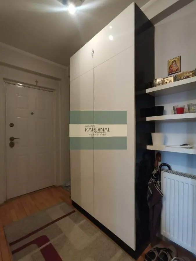 Prodaja, trosoban stan, 82m², Centar, Kragujevac