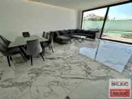 Izdavanje, kuća, 180m², Sremska Kamenica, Petrovaradin - image 8