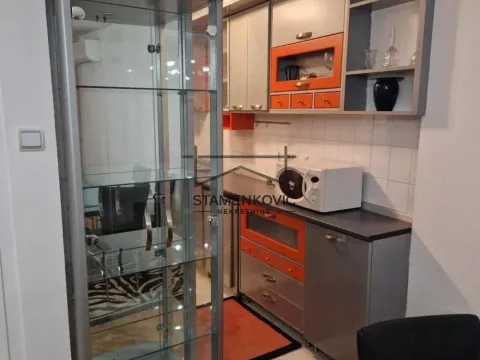 Izdavanje, dvosoban stan, 79m², Bulevar Oslobodjenja, Novi Sad Sve Podlokacije - image 14