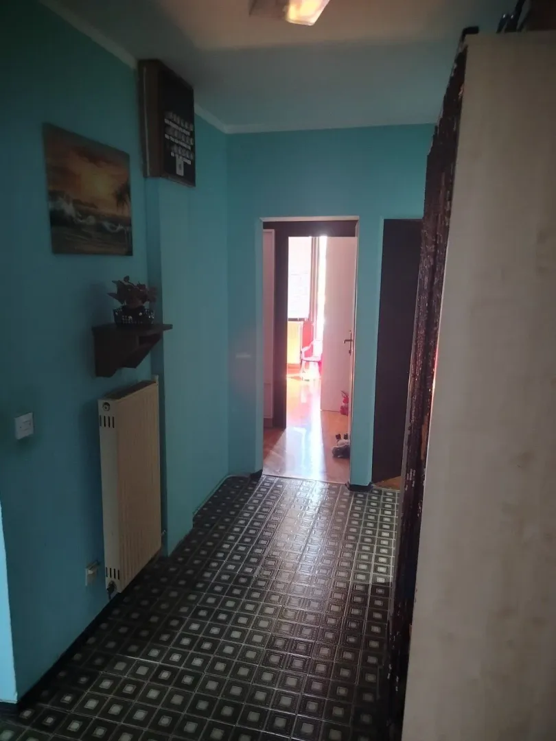 Prodaja, četvorosoban stan, 108m², Gintaš, Podgorica