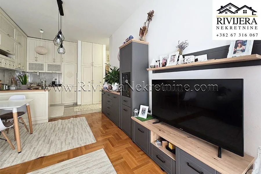 Prodaja, dvosoban stan, 62m², Radanovići, Kotor