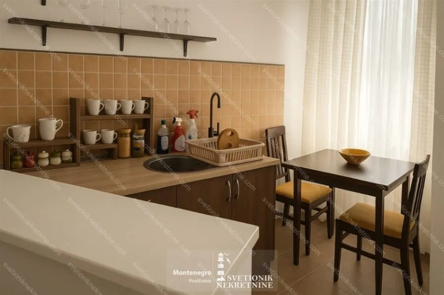 Prodaja, jednosoban stan, 32m², Centar, Herceg Novi
