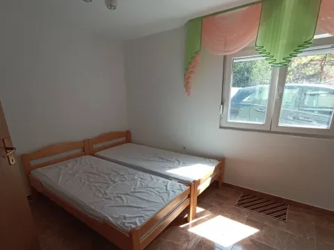 Rent, one bedroom apartment, 60m², Zeleni Pojas, Bar - image 4