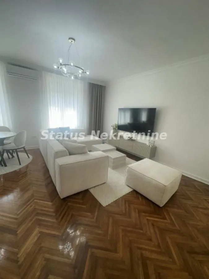 Prodaja, trosoban stan, 78m², Centar, Novi Sad