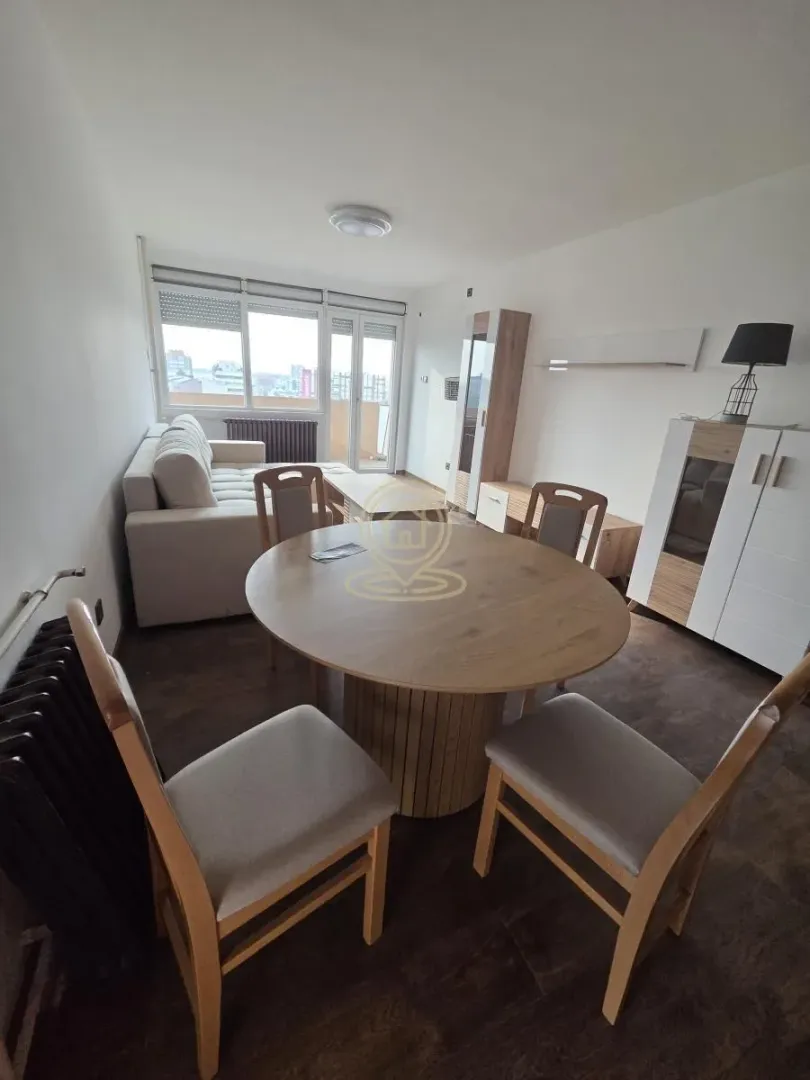 Prodaja, trosoban stan, 70m², Medijana, Niš