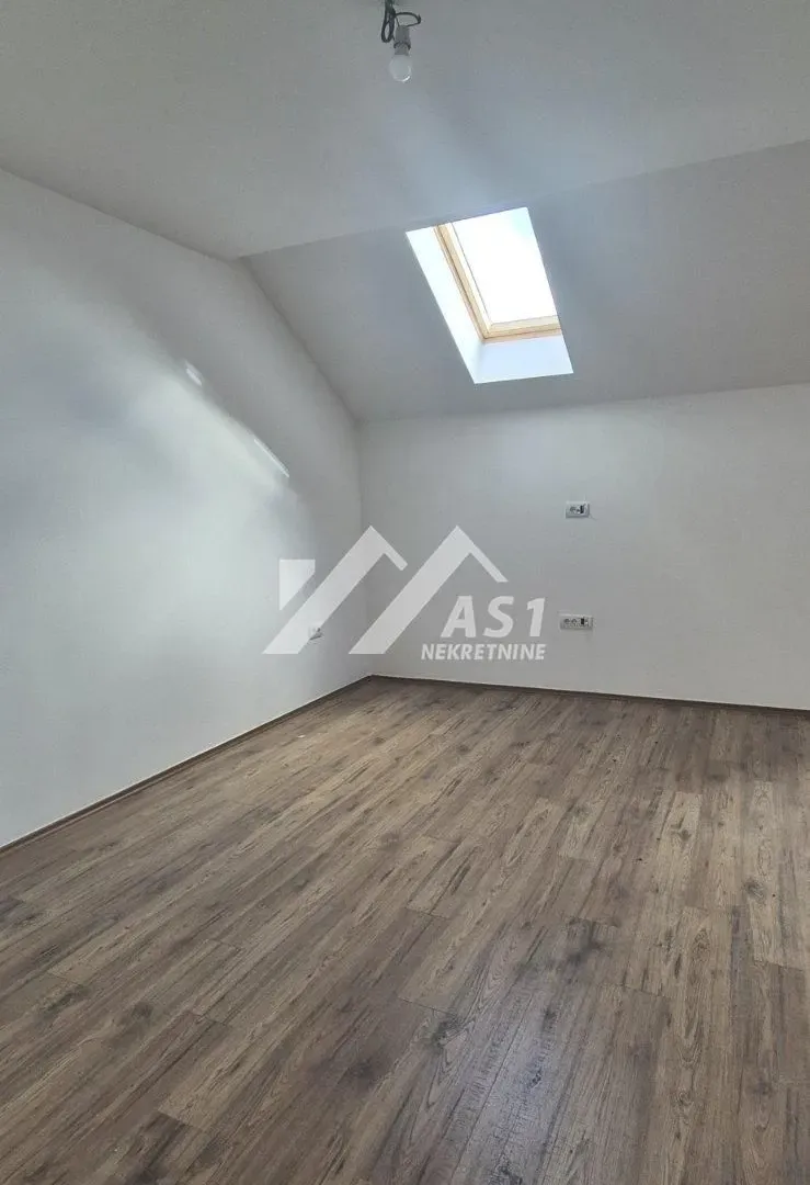 Prodaja, četvorosoban stan, 85m², Nova Detelinara, Novi Sad Sve Podlokacije