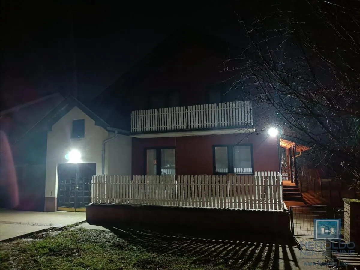 Prodaja, kuća, 250m², Budžino brdo, Jagodina
