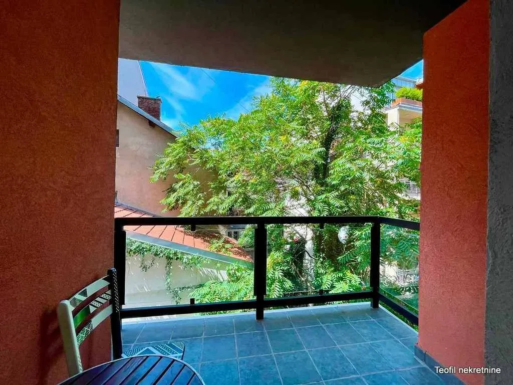 Izdavanje, dvosoban stan, 53m², Kalenić Pijaca, Vračar Sve Podlokacije