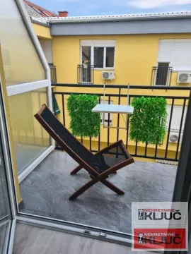 Izdavanje, garsonjera, 21m², Centar, Novi Sad - image 12