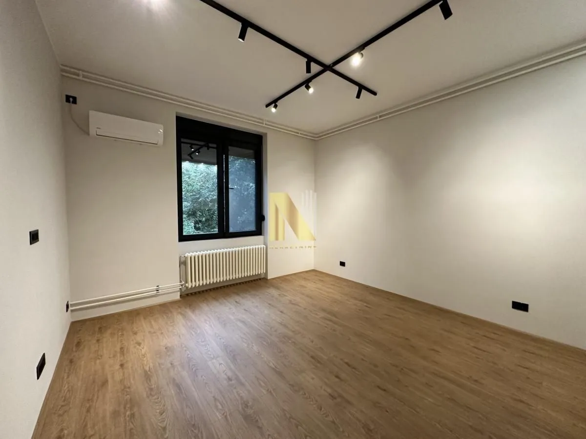 Izdavanje, trosoban stan, 100m², Stari grad, Novi Sad