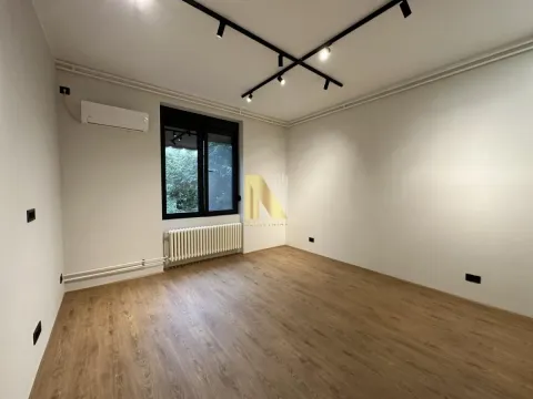 Izdavanje, trosoban stan, 100m², Stari grad, Novi Sad - image 4