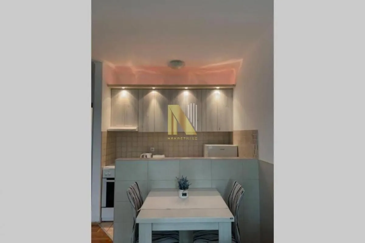 Rent, studio apartment, 26m², Rotkvarija, Novi Sad Sve Podlokacije