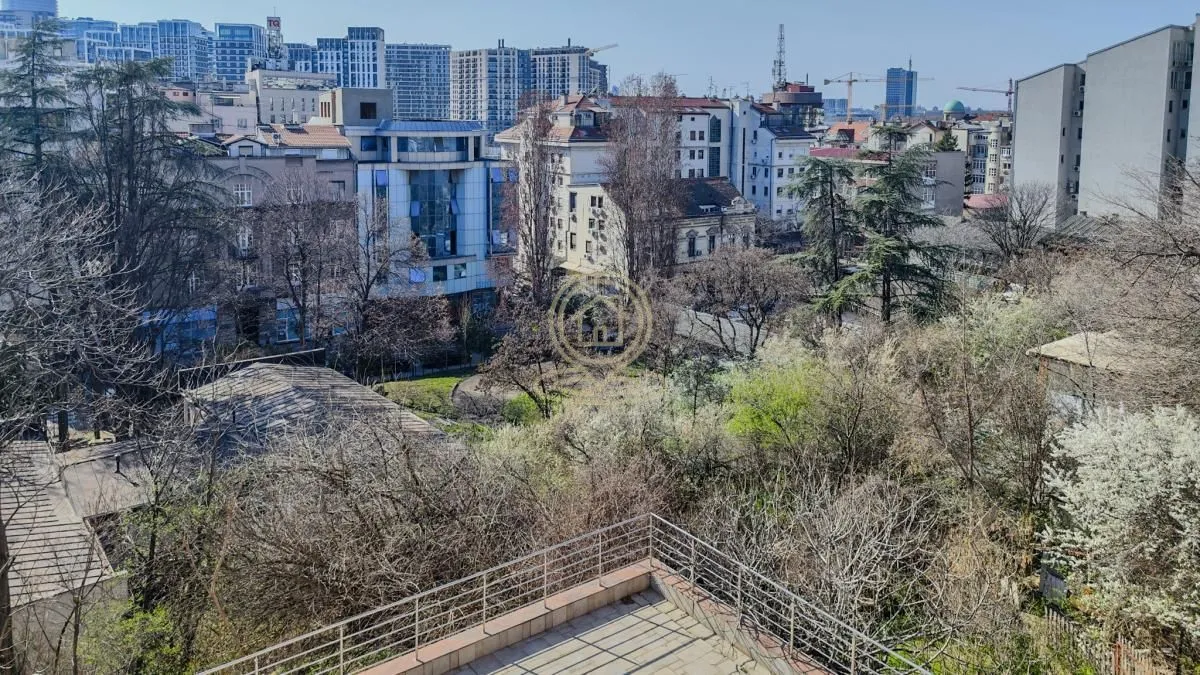 Izdavanje, dvosoban stan, 64m², Savski Venac, Beograd